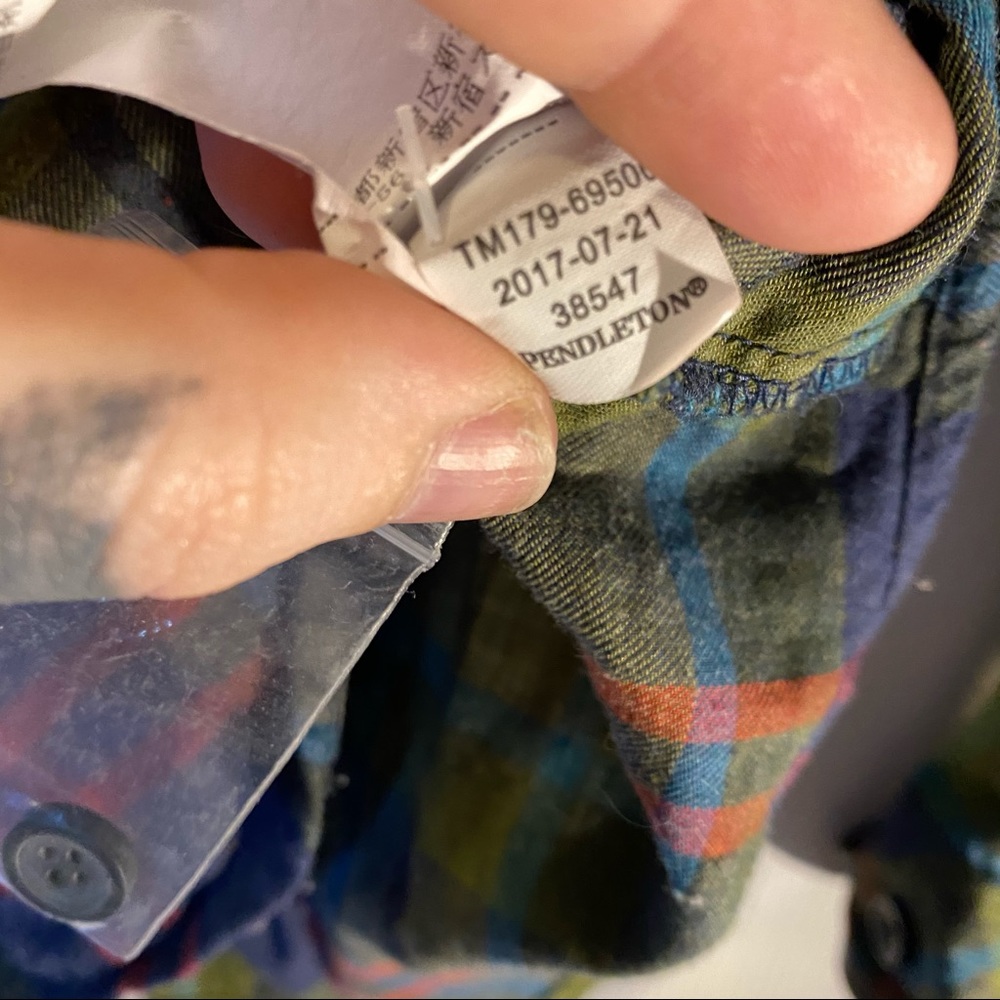 Pendleton Plaid Lightweight Button Down, Size Med - image 6